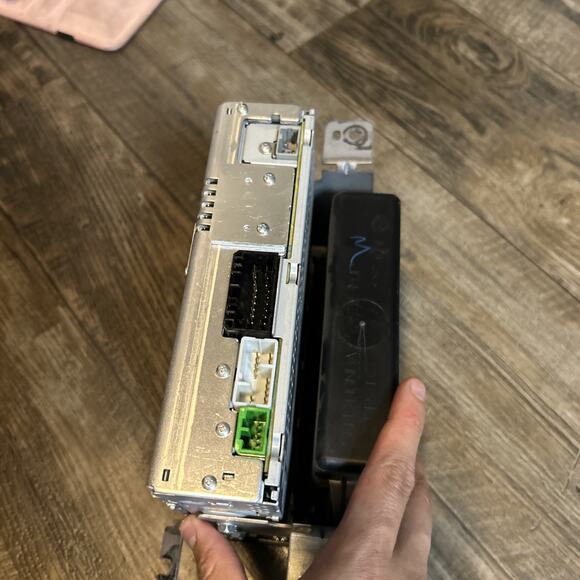 2006 2007 2008 Honda Pilot LX 4WD CD Player Radio Receiver 4XV2 OEM - Picture 3 of 5